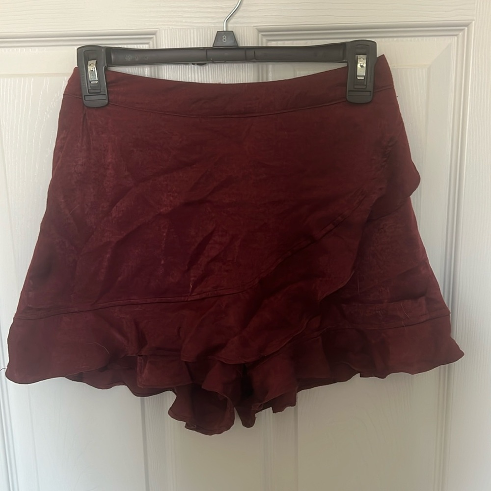 Super cute burgundy shorts with frills